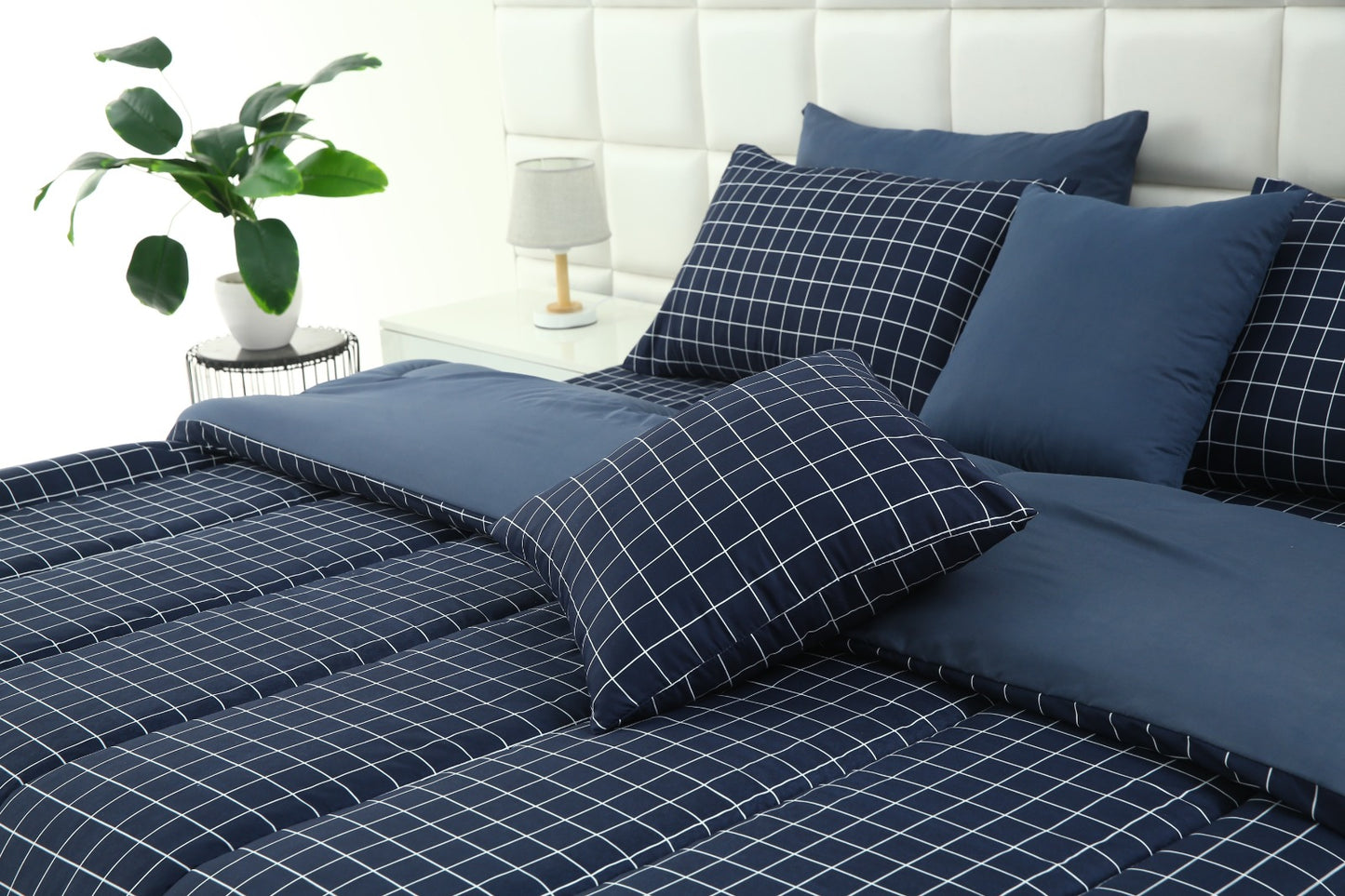 8 PCs Winter Comforter Set-Grey Check Comforters Apricot