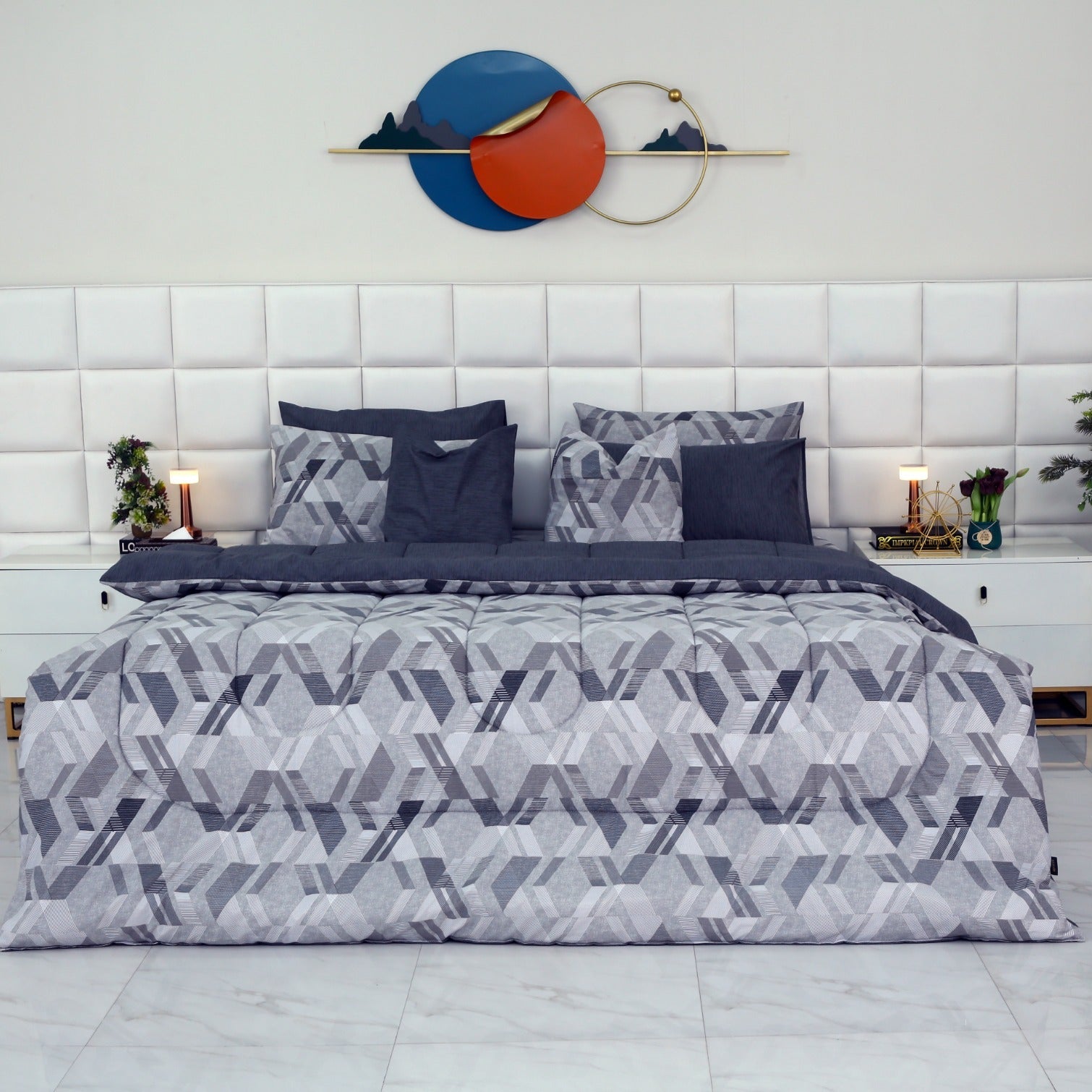 8 PCs Winter Comforter Set-Grey Triangles Comforters Apricot