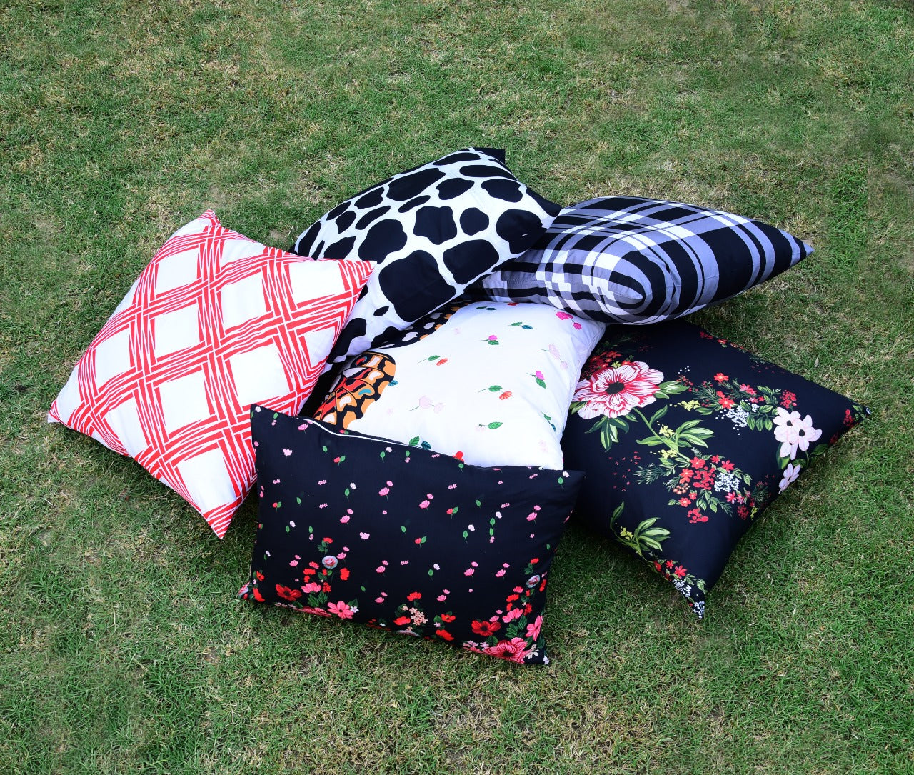 6 PCs Digital Printed Cotton Cushions-Earth Planet cushions Apricot   